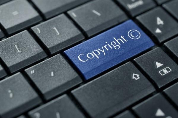 A keyboard with a copyright key.