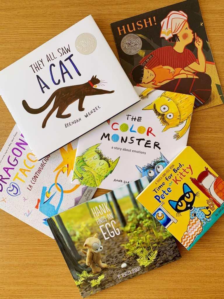 Einige der süßen Bücher, die wir für Tandems Büchersammlung gespendet haben!