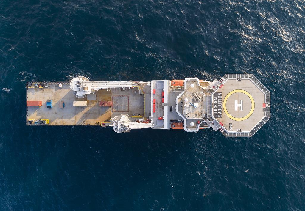 The Oceaneering ship in birds-eye view.