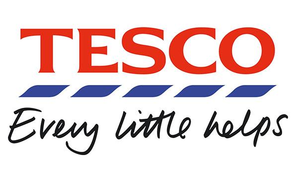 'Jedes bisschen hilft' ist der Slogan der Marke Tesco und ein gutes Beispiel dafür, was ein gelungenes Rebranding bewirken kann.