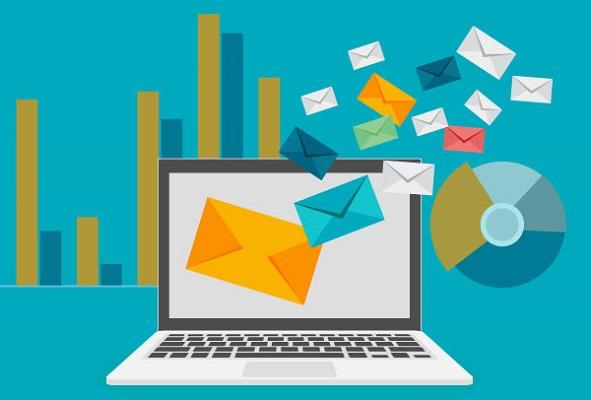 Abbildung von E-Mails, die aus einem Laptop-Computer strömen, wobei im Hintergrund Grafiken zur E-Mail-Auswertung zu sehen sind.