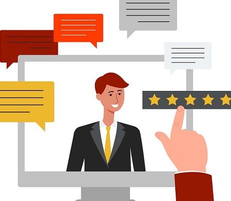 Ein Unternehmer will Social Media-Webseiten nutzen und ein Business-Profil auf LinkedIn anlegen.