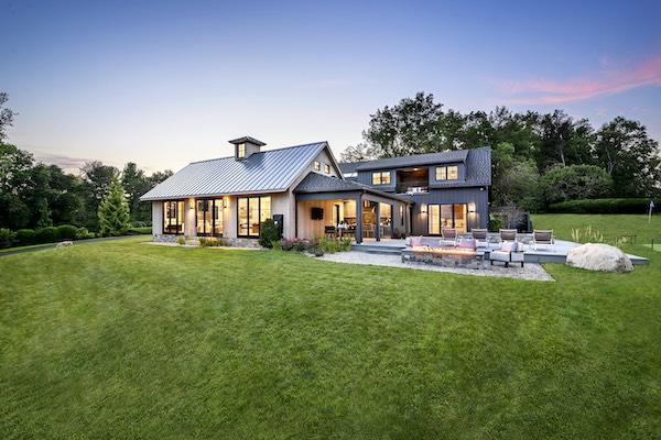 Ein Bauernhaus, das von This Old House modernisiert wurde.
