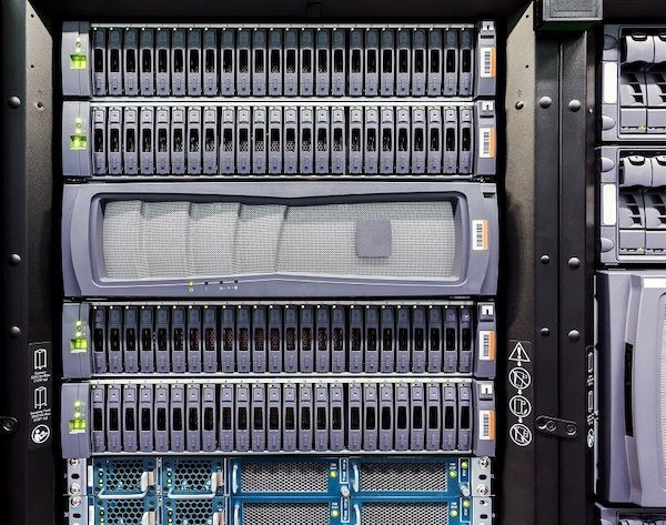 Eine Abbildung eines Computerservers einer Data Storage Solution.