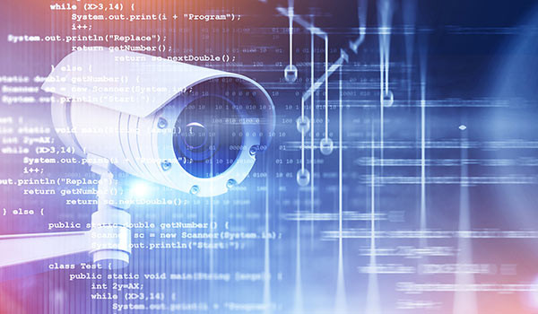 Eine Überwachungskamera, die Daten beobachtet.