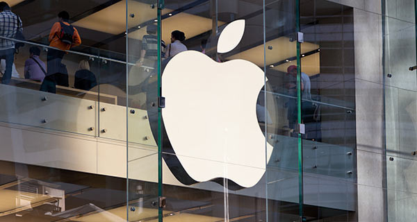 Eine Filiale von Apple, die Markenloyalität durch ihre Produkte schaffen.