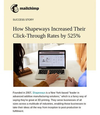 Screenshot einer E-Mail von Mailchimp, die den Erfahrungsbericht eines Kunden in den Vordergrund stellt.
